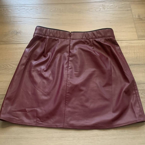 NWT Sanctuary Maroon Mini Skirt Night Out Size 0 - Picture 5 of 9
